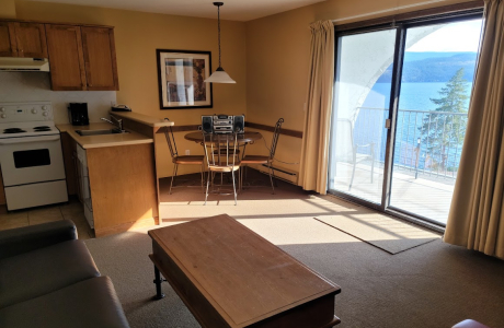 Furnished One Bedroom Unit at Lake Okanagan Resort