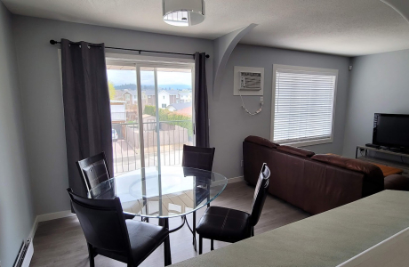 Fully Furnished 2 Bedroom Suite in Glenmore