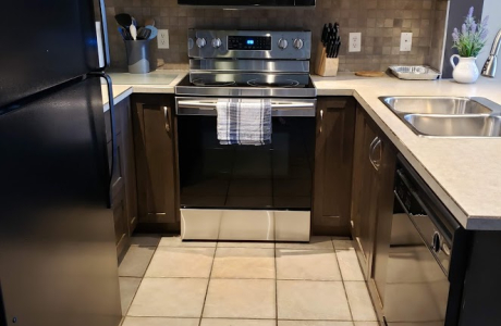 Fully Furnished 2 Bedroom Lofted Condo at Playa Del Sol